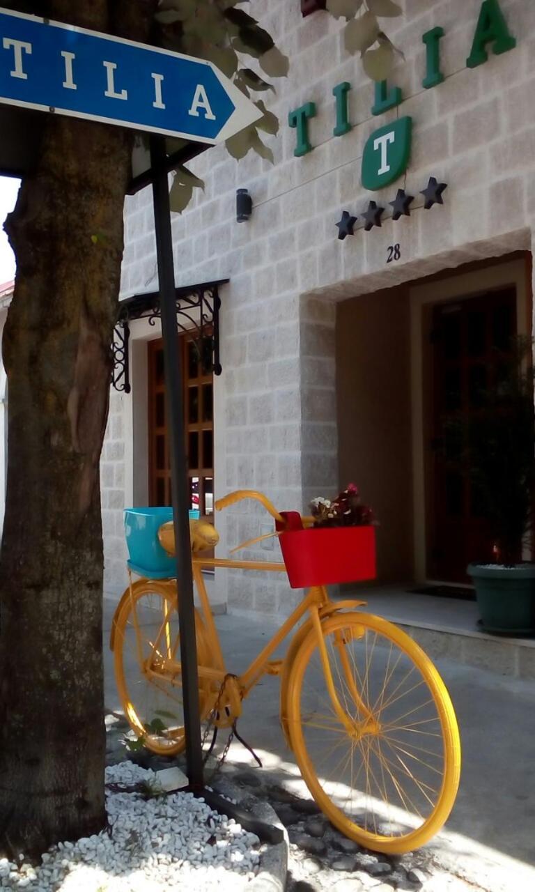 Tilia Ξενοδοχείο Τσέτινιε Εξωτερικό φωτογραφία
